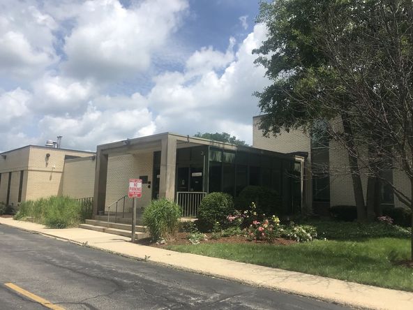 Waukegan Medical Plaza : 1616 Grand Ave. , Waukegan, IL 60085